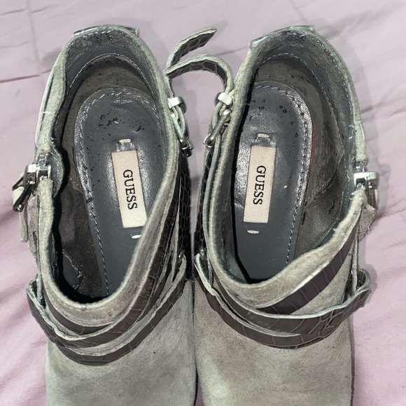 Women’s Guess Suede Booties 6 1/2 - Picture 7 of 8